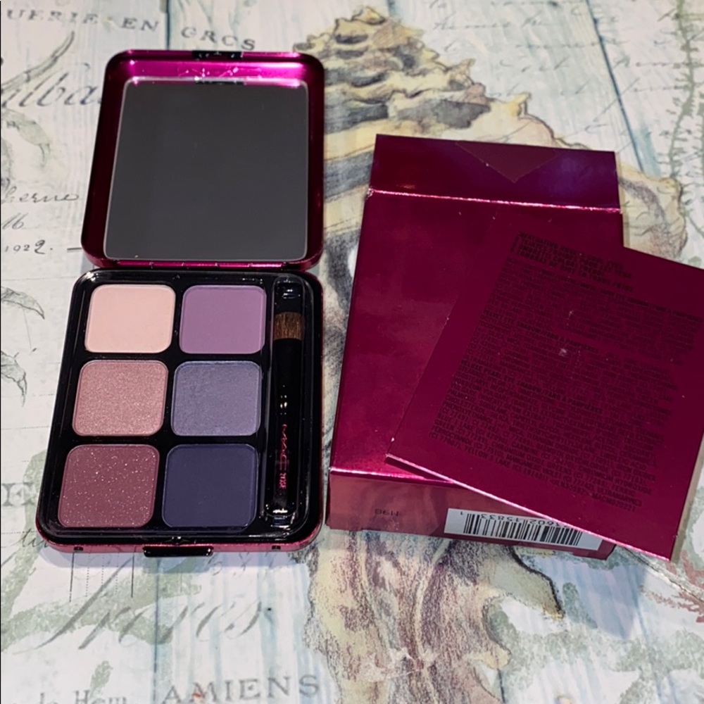 MAC COSMETICS INFATUING ROSE: 6 Cool Eyes Palette